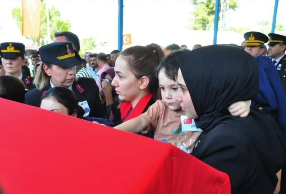 Türkiyədə dünən dəfn edilən şəhidin bu gün oğlu dünyaya gəldi (FOTO)